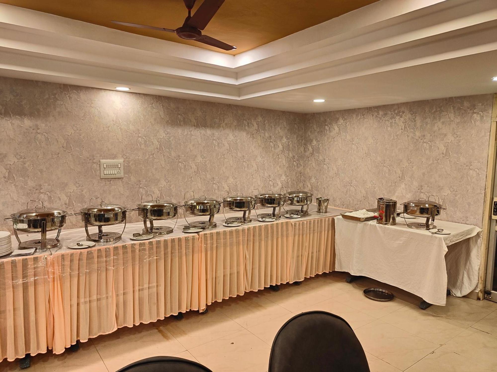 טוטיקורין Hotel Geetha International מראה חיצוני תמונה